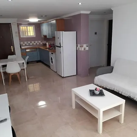 Garcia Noblejas - Apartamento En Málaga